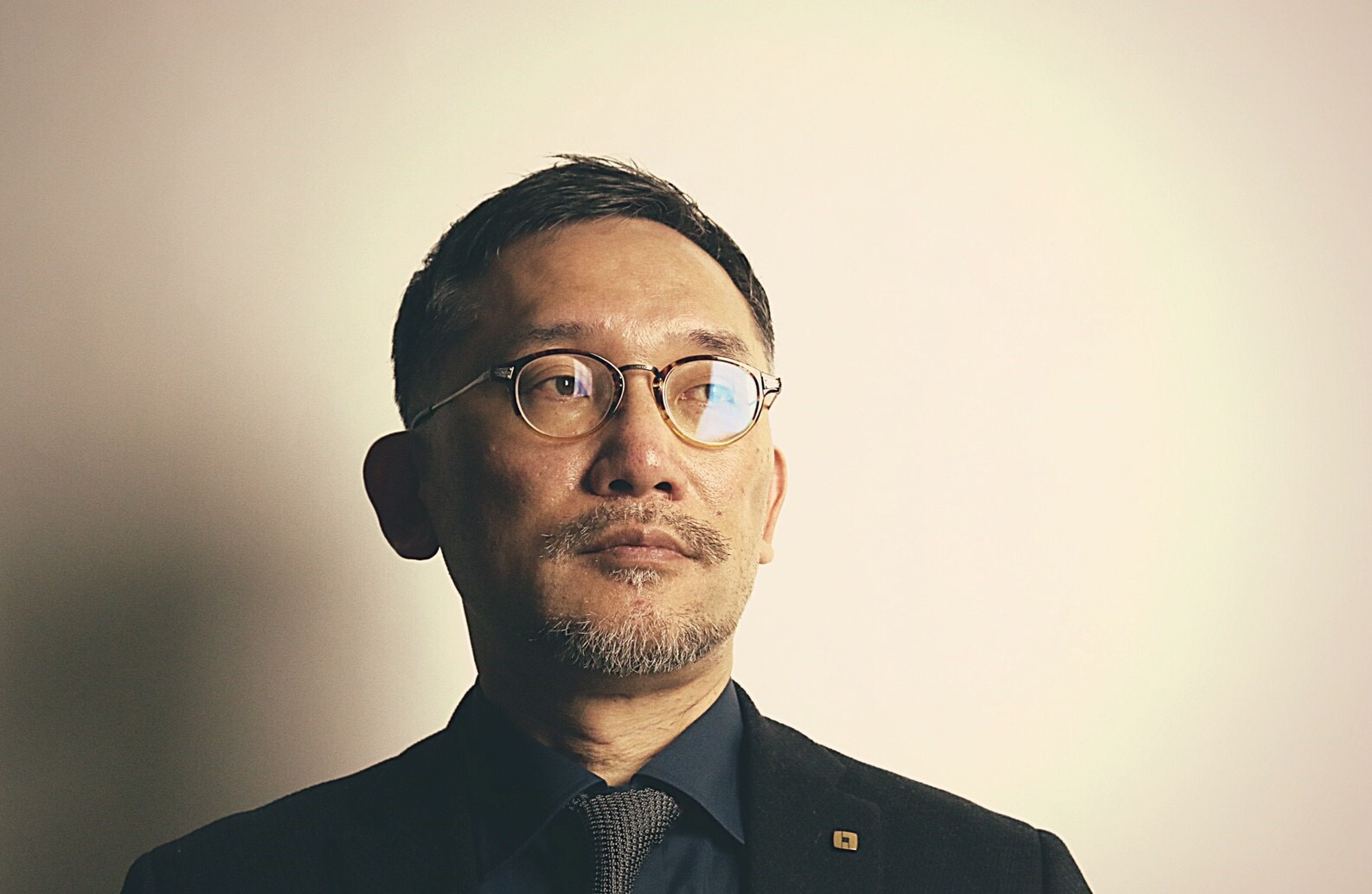 日本のバーバースタイルとは？ アパッシュスタイルで表現